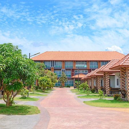 Avarin Resort Pakcsong Kültér fotó
